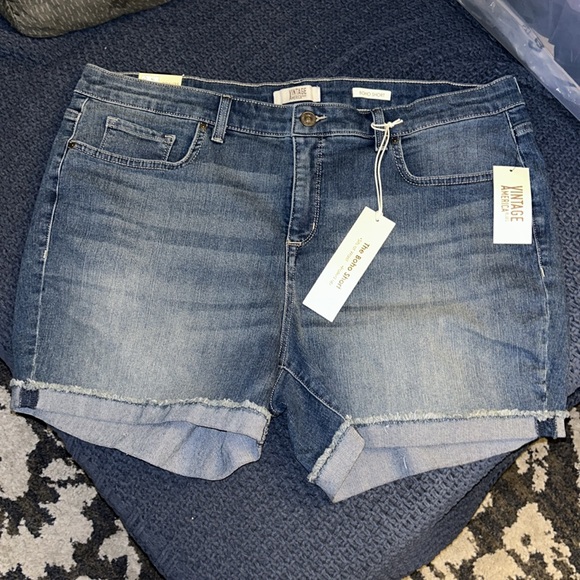 NWT Vintage América Blues cuffed shorts - Picture 2 of 14